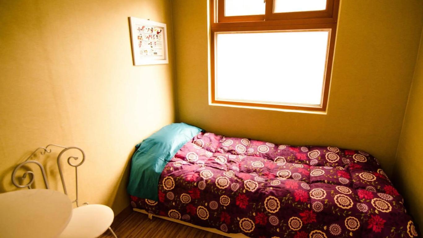 Kimchee Guesthouse Shinchon