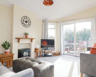 Laurel Lodge - Tintagel - Living room