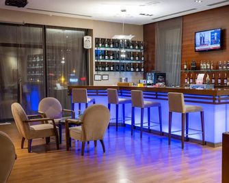 Anemon Grand Eskisehir Hotel - Eskişehir - Bar