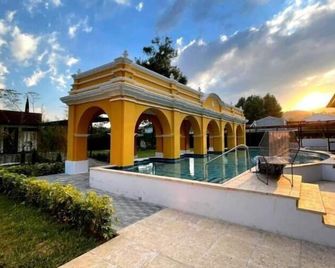 Elite Maya Hotel & Spa - Antigua - Pool