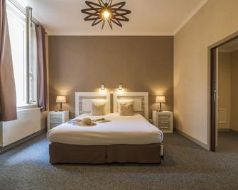 Cerise Royan - Le Grand Hôtel De La Plage - Royan - Camera da letto