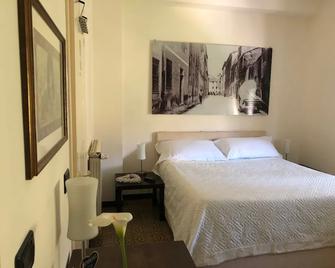 B&B Casale Coreallo Spotorno - Spotorno - Camera da letto