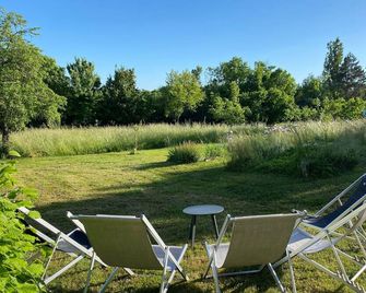 Gîte au calme avec jardin et wifi à Saint-Doulchard - Saint-Doulchard - Terasa