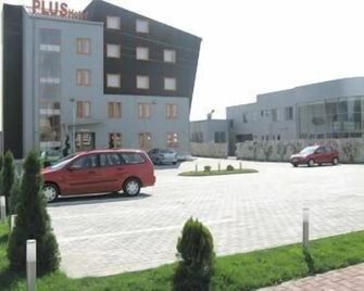Plus Hotel - Craiova - Rakennus