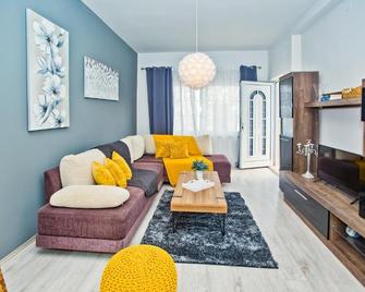 Apartments Tino - Hvar - Living room