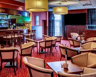 Grand Royal Hotel - פוזנאן - בר
