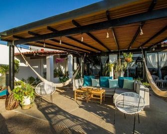 Hotel Vista Oceana - Sayulita - Patio