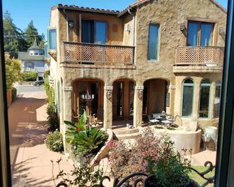 Charming Spanish/Mediterranean Casita - Petaluma - Balcony
