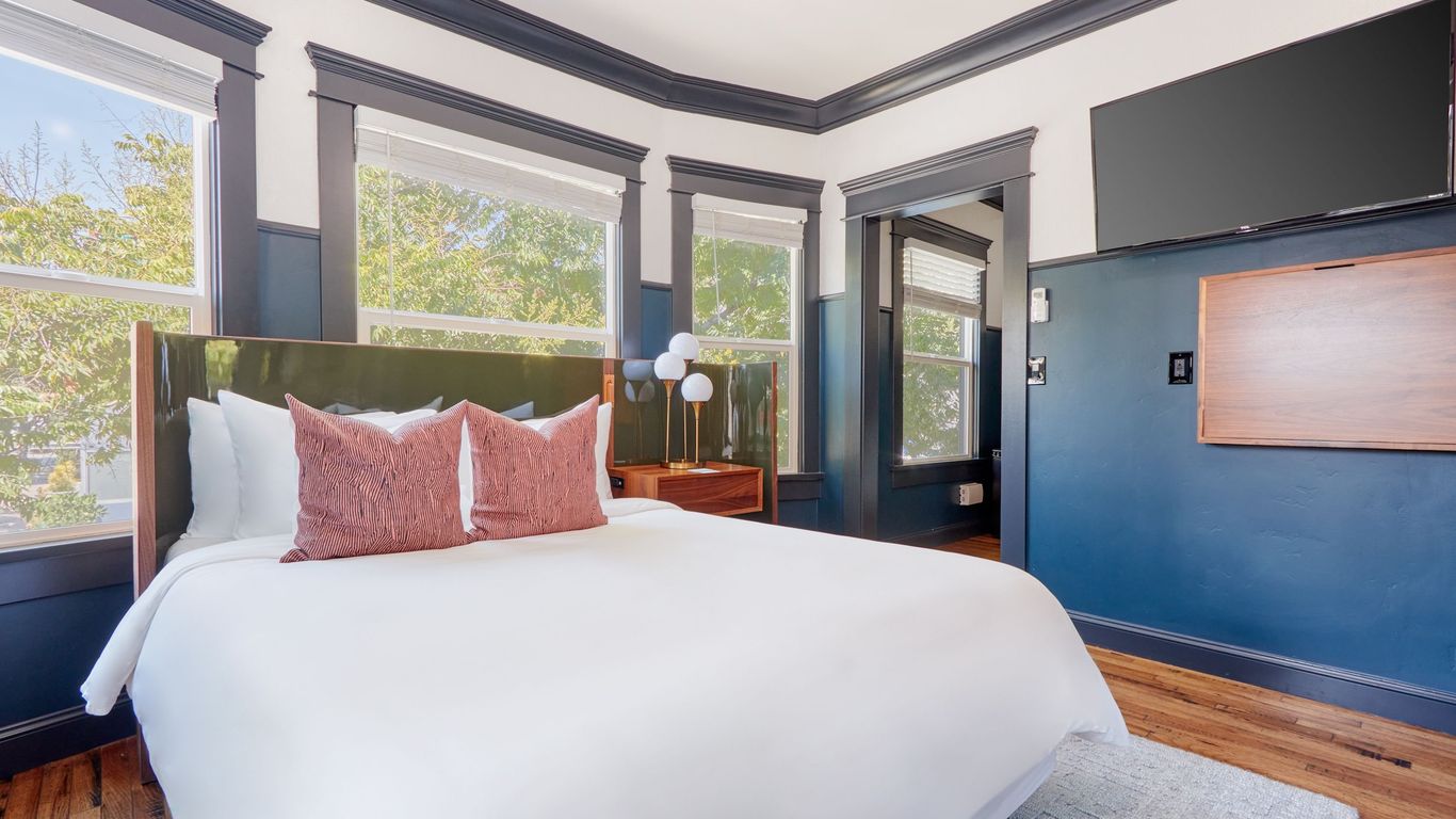 The Davis Downtown San Diego