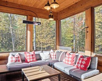 Mont-Tremblant - Chalet L'Imprévu - Saint-Faustin-Lac-Carré - Living room