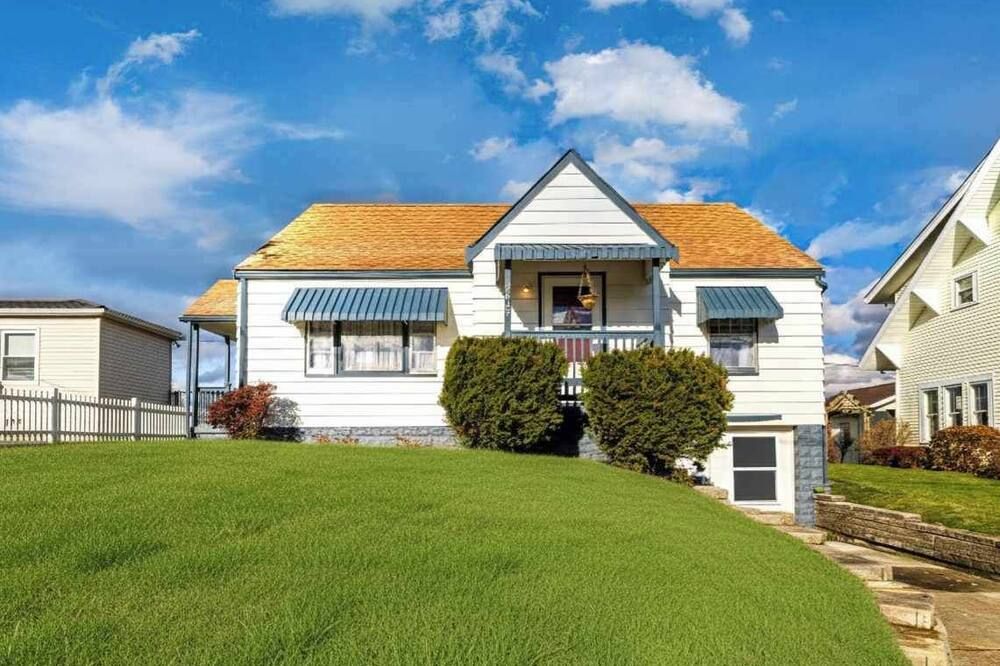 Captain's Landing-Spacious 4br Airbnp • Near Campus•parks & Dining • Free Pizza - Steubenville - Gebouw