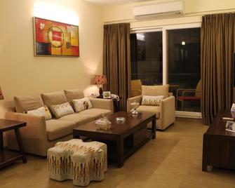 Veera Strand Park Serviced Apartments Ne - Calangute - Living room