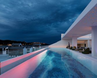 Holiday Inn Mile by IHG - Yuxi - Pool