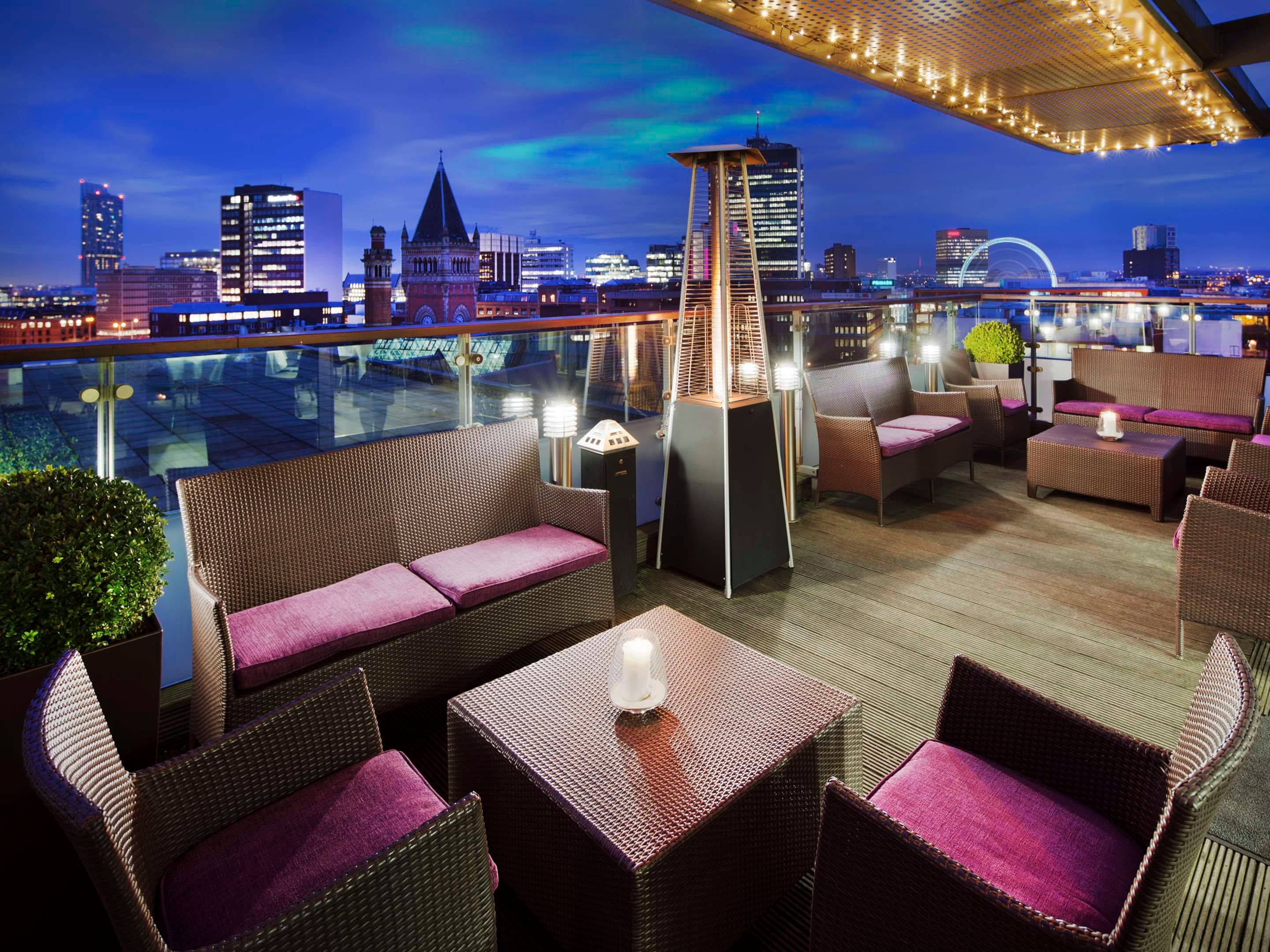 DoubleTree by Hilton Manchester - Piccadilly - מנצ'סטר - מרפסת