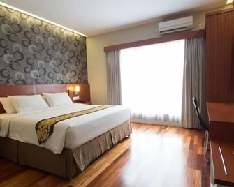 Hotel Trio Indah 2 - Malang - Habitación