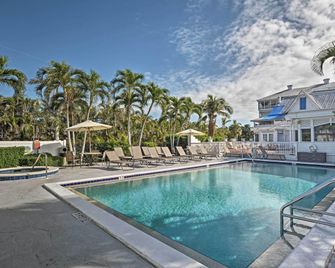 Marco Island Condo w/ Shared Pool & Hot Tub! - Marco Island - Piscina
