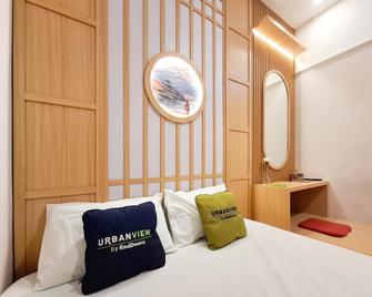 Livy House By Yurooms - Blitar - Bedroom