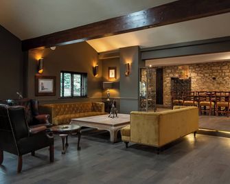 Pettifers Freehouse Hotel - Crudwell - Lounge