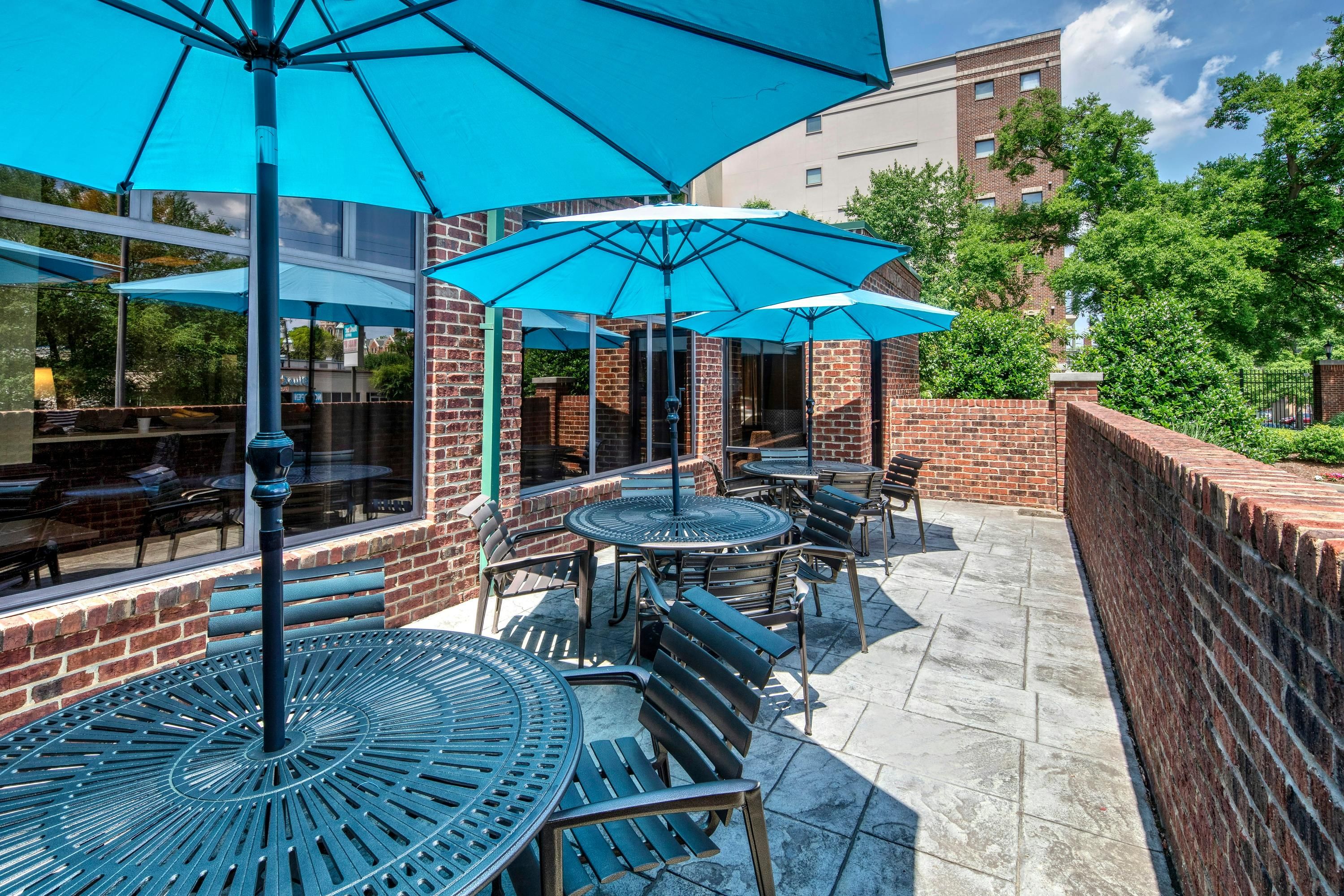 Hampton Inn & Suites Nashville-Vanderbilt-Elliston Place - Nashville - Balcony