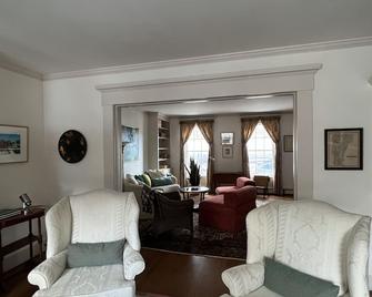 Woodstock Village Green Location, Walk Everywhere, River Patio, Covered Bridge - Woodstock - Sala de estar