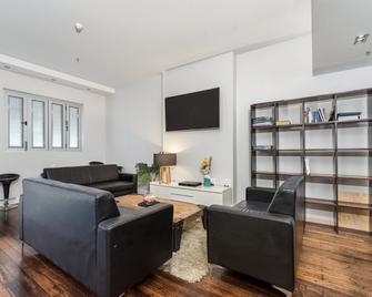 Studios on King - Newcastle - Wohnzimmer