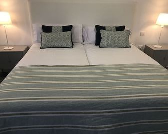 Apartments-Oilan11 - Estudios En Primera Línea De Playa Pedregalejo - Màlaga - Habitació