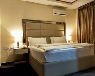 Iris Hotel - Абуджа - Спальня