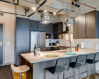 Sable 705 - Two Bedroom - Minneapolis - Kitchen