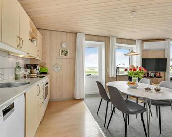Two-Bedroom Apartment In Hvide Sande - Hvide Sande - Cucina
