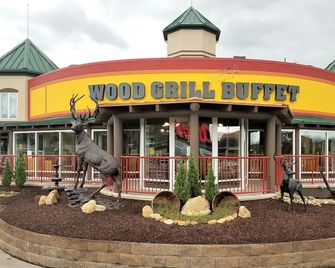 Grand Smokies Resort Lodge - Pigeon Forge - Bina