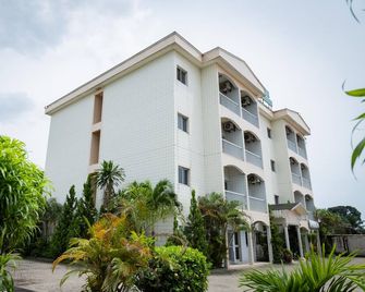 Hotel Hibiscus Blvd Triomphal - Libreville - Edificio