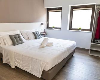 Ruggero Settimo - Room & Suite - Palermo - Camera da letto