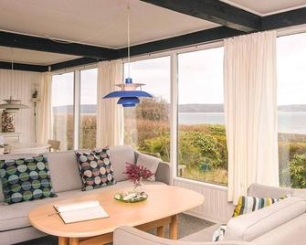 Balmy Holiday Home in Børkop With Terrace - Børkop - Living room