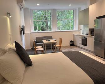 Gamma Hotel - Auckland - Bedroom