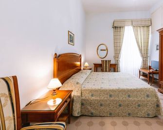 Hotel Toro - Ravello - Bedroom