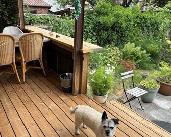 Davaa's Bed & Breakfast - Randers - Patio