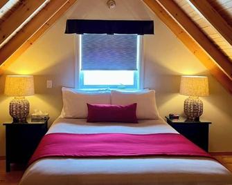 Auberge Aux Quatre Matins - Saint-Côme - Bedroom