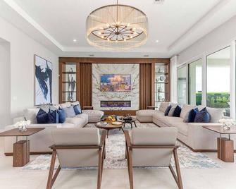 The Breathtaking Bear's Den Mansion-TB011 - Auburndale - Living room