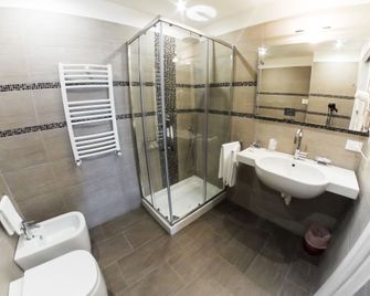 Bed Milano Linate - Milano - Bad