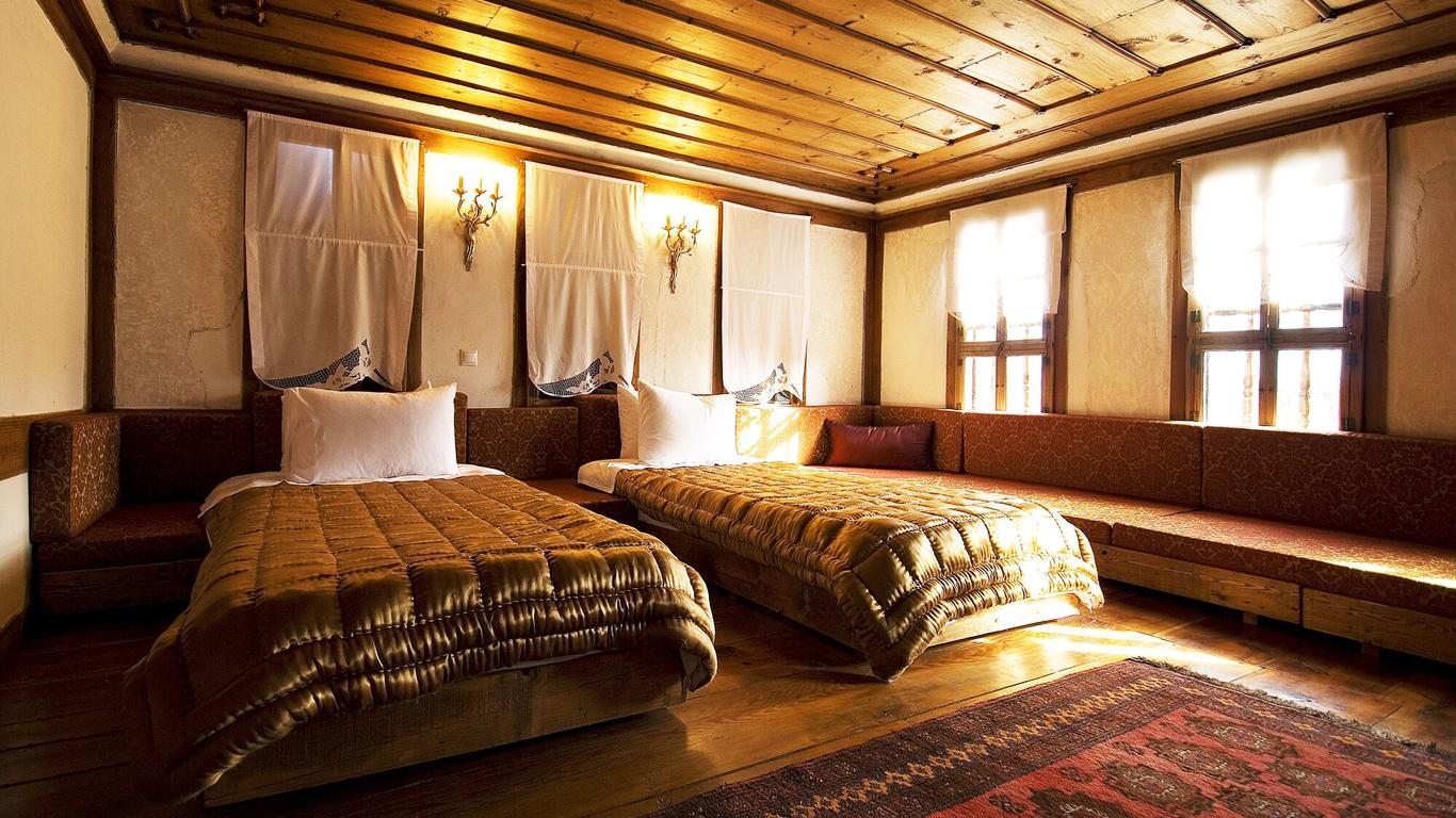 جوليفي سافرانبولو هوتل