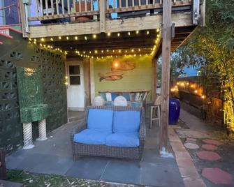 The Milo Inn Located In The Heart Of Gulfport's Historic Waterfront District - Gulfport - Patio