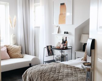 Kalk Hotel - Visby - Bedroom