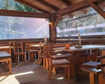 Hostel Jozl - Mojstrana - Restaurante