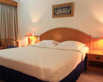 Hotel Marcopolo - Bandar Lampung - Κρεβατοκάμαρα