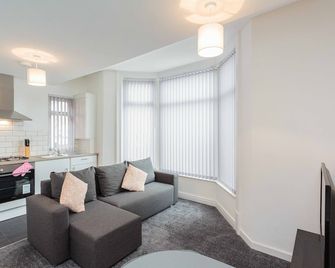 Cherry Property - Hornby Road - Blackpool - Salon