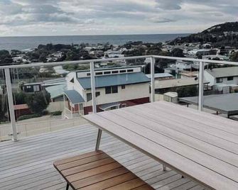 The Watch House - Panoramic Views of Bicheno Ocean - Bicheno - Balcon