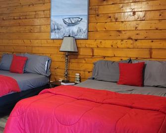 Off the Hook #15 - Karnack - Sypialnia