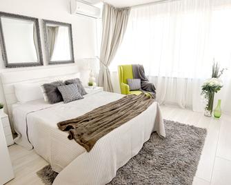 Metropole Apartments Old Town - Bucharest - Bedroom