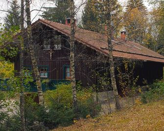 Country house for groups and large families in a dream location (aktivCard) - 콜른부르크 - 건물