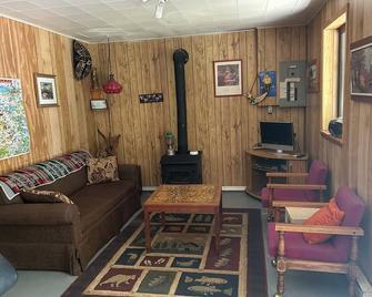 Waterfront Family Holiday Cottage - Minden - Living room